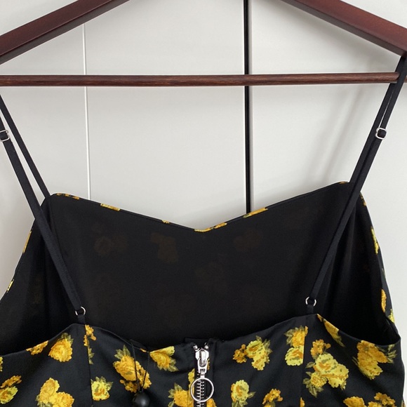 For love and lemons dress - Picture 8 of 10